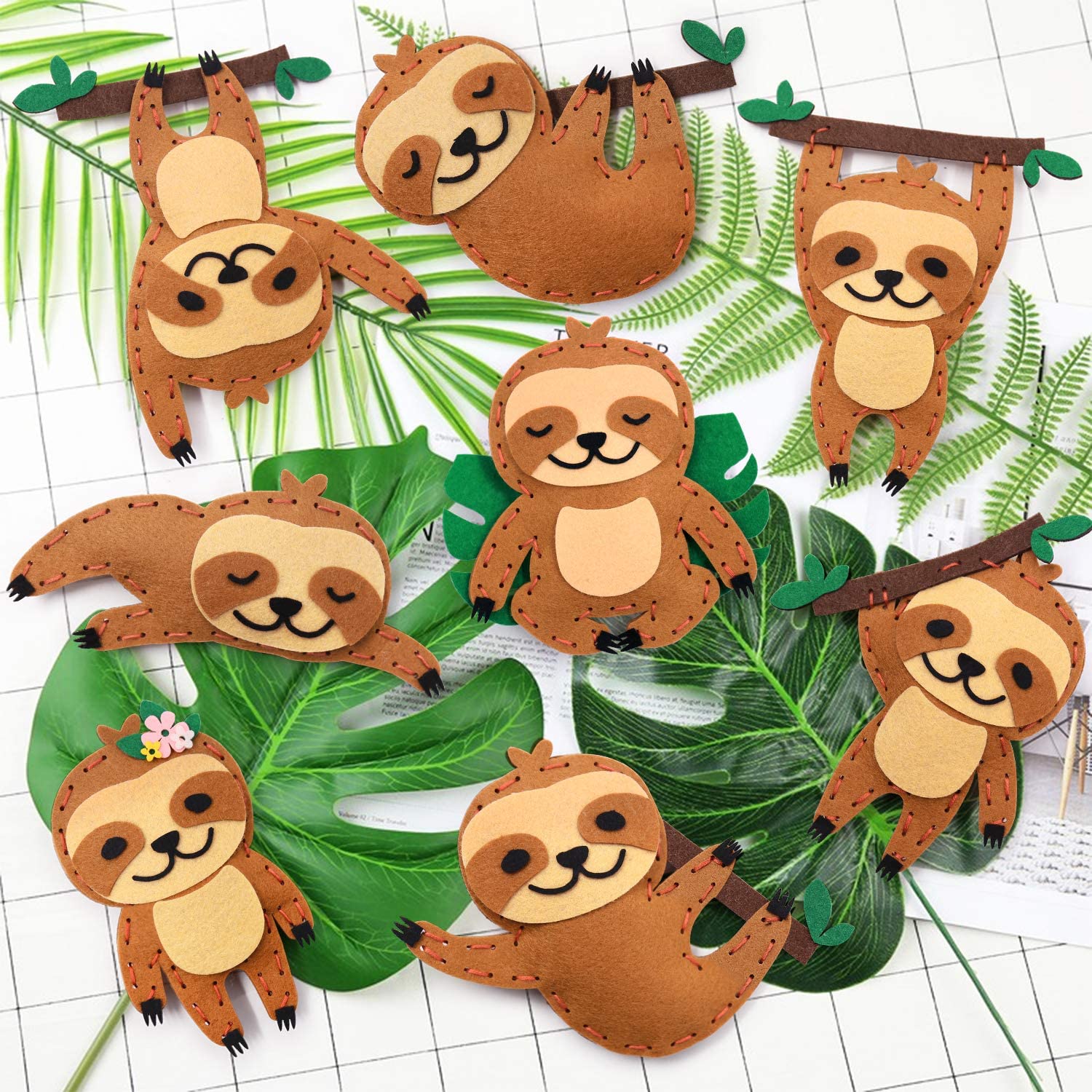 Sloth sewing kit