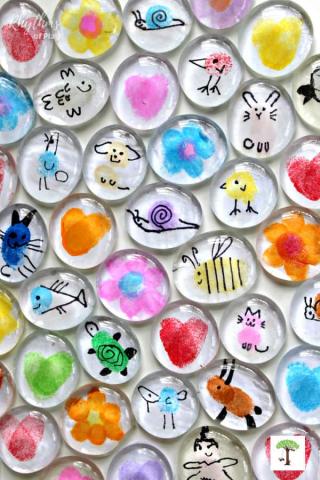 fingerprint art magnets c/o Rhythms of Play