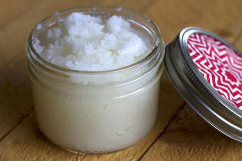a jar of sugar scrub with a lid decorated in red and white, c/o https://www.mainlyhomemade.com